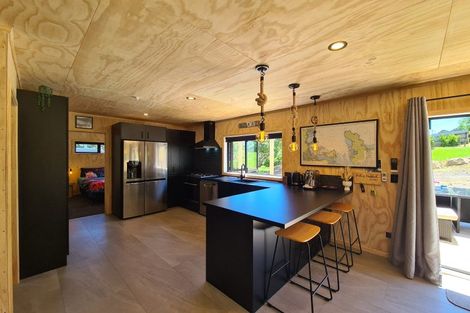 Photo of property in 46 James Street, Coromandel, 3506