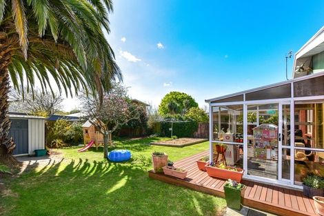 Photo of property in 2/6 Nanette Street, Upper Riccarton, Christchurch, 8041