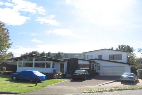 Photo of property in 8 Micawber Place, Mellons Bay, Auckland, 2014
