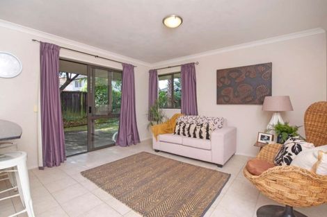 Photo of property in 24 Baltersan Drive, Flat Bush, Auckland, 2016