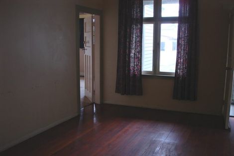Photo of property in 43 Waldegrave Street, Palmerston North, 4410