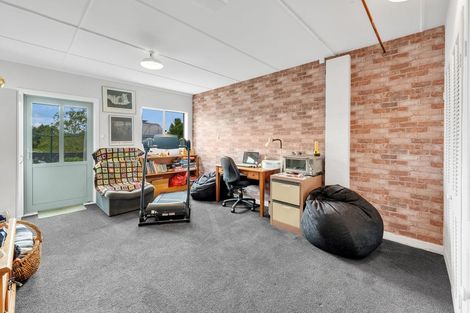 Photo of property in 12 Lewis Street, Gore, 9710