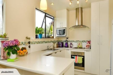 Photo of property in 1/5 Borich Road, Sunnyvale, Auckland, 0612