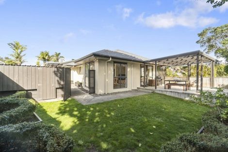 Photo of property in 70a Hobsonville Road, West Harbour, Auckland, 0618