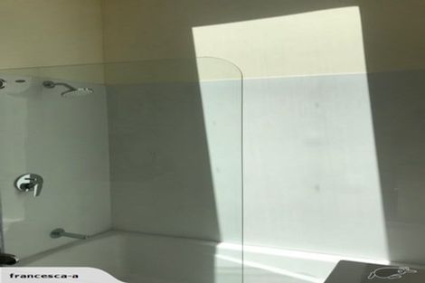 Photo of property in Pirie Street Townhouses, 11/35 Pirie Street, Mount Victoria, Wellington, 6011