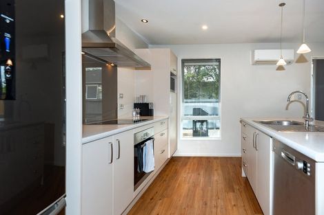 Photo of property in 10 Bideford Place, Dallington, Christchurch, 8061