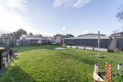 Photo of property in 100 Pembroke Street, Carterton, 5713