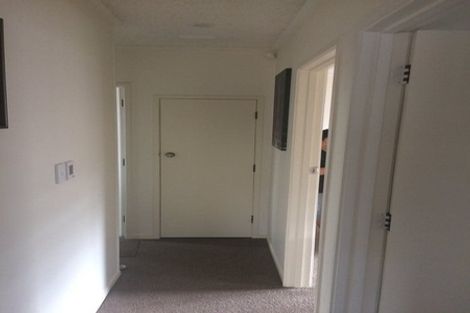 Photo of property in 2/43 Dale Crescent, Pakuranga, Auckland, 2010