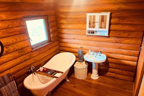 Photo of property in 25a Main Road, Hector, 7822