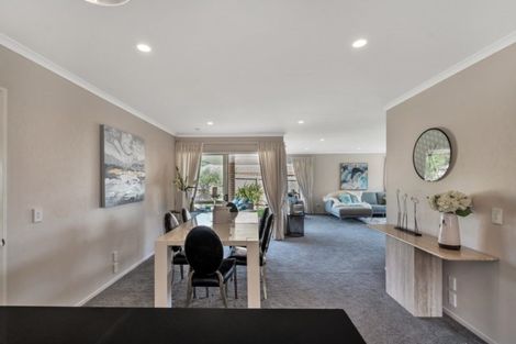 Photo of property in 8 Glencullen Place, Dannemora, Auckland, 2016