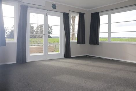 Photo of property in 1745 Taonui Road, Pohangina, Feilding, 4775