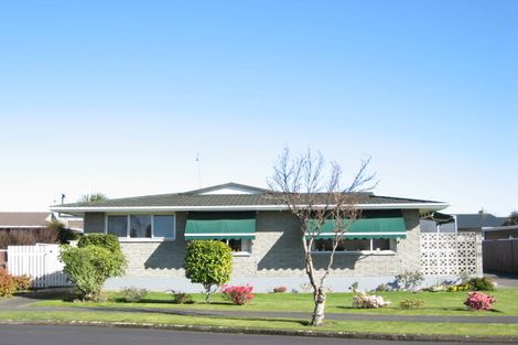 Photo of property in 2/8 Beckett Place, Marton, 4710