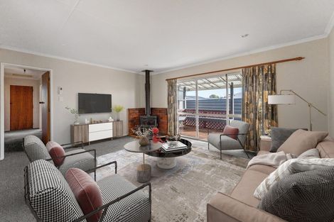 Photo of property in 24 Hillcrest Drive, Kelvin Grove, Palmerston North, 4414