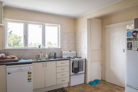 Photo of property in 55 Corunna Road, Milford, Auckland, 0620