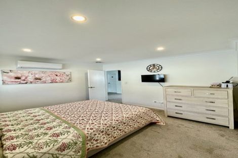 Photo of property in 19 Mason Street, New Lynn, Auckland, 0600