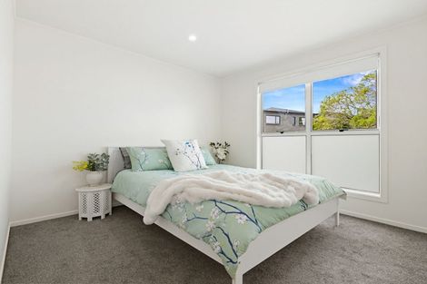 Photo of property in 127b Bruce Mclaren Road, Henderson, Auckland, 0612