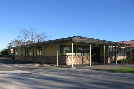 Photo of property in 24 Victoria Avenue, Palmerston North, 4410