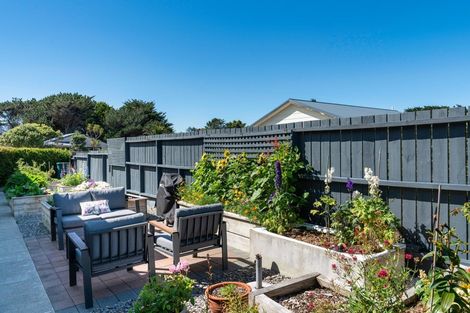 Photo of property in 25 Scott Avenue, Otaki Beach, Otaki, 5512