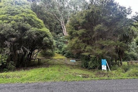 Photo of property in 13 Okuti Valley Road, Little River, 7591