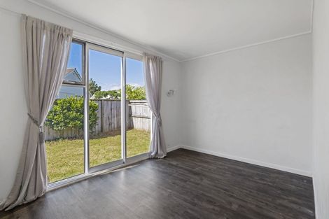 Photo of property in 63 Brois Street, Frankleigh Park, New Plymouth, 4310
