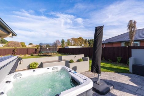 Photo of property in 11 Cairnbrae Drive, Prebbleton, 7604