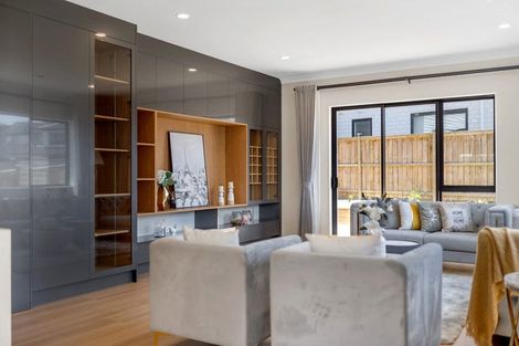 Photo of property in 60 Elevation Street, Flat Bush, Auckland, 2019