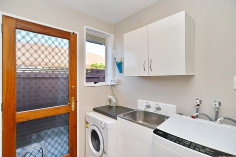 Photo of property in 2/19 Mulberry Place, Redwood, Christchurch, 8051