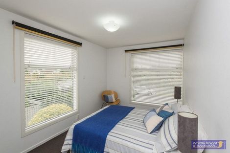 Photo of property in 27 Highfield Place, Avonhead, Christchurch, 8042