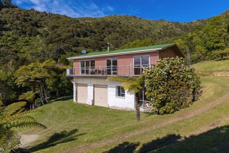 Photo of property in 240 Moetapu Bay Road, Moetapu Bay, Linkwater, 7282