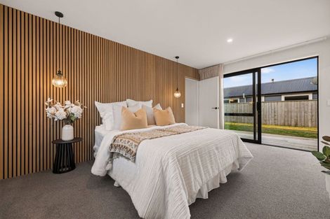 Photo of property in 51 Corriedale Road, Jacks Point, 9371