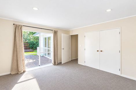 Photo of property in 96a Mangorei Road, Strandon, New Plymouth, 4312