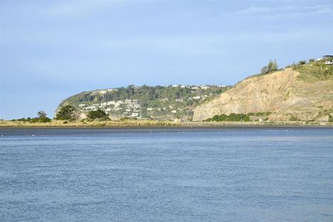 Photo of property in 2/63 Beachville Road, Redcliffs, Christchurch, 8081