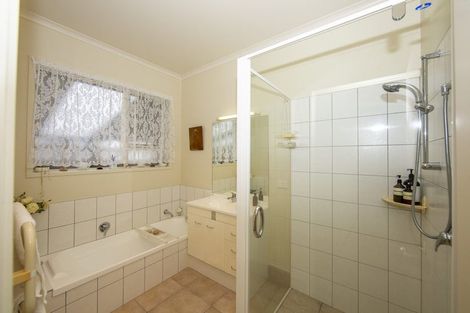 Photo of property in 9 Insley Road, Waipu, 0510