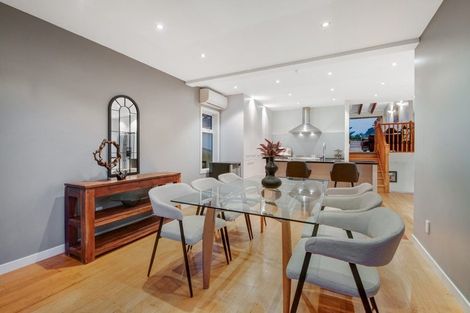 Photo of property in 21 Korotaha Terrace, Rothesay Bay, Auckland, 0630