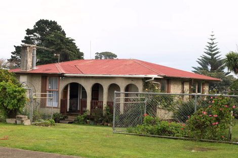 Photo of property in 3 Sutton Avenue, Mangere East, Auckland, 2024