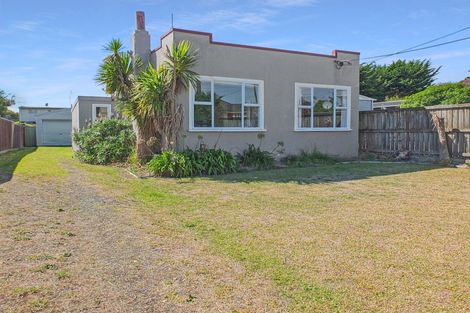 Photo of property in 165 Seabury Avenue, Foxton Beach, Foxton, 4815