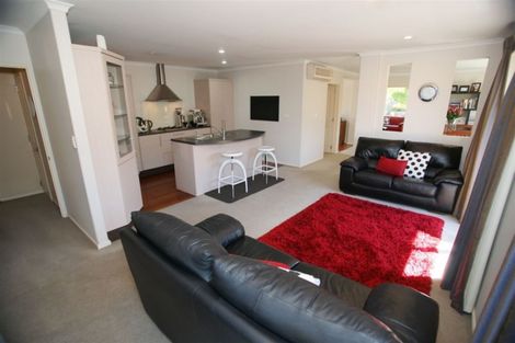 Photo of property in 1 Bayliss Close, Northwood, Christchurch, 8051