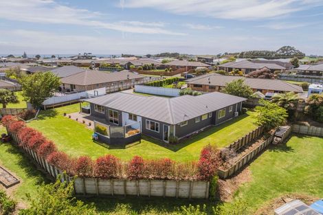 Photo of property in 28a Jules Crescent, Bell Block, New Plymouth, 4312
