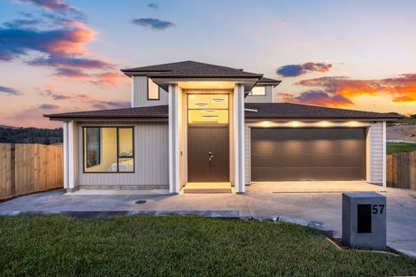 Photo of property in 57 Matangi View Drive, Orewa, 0931