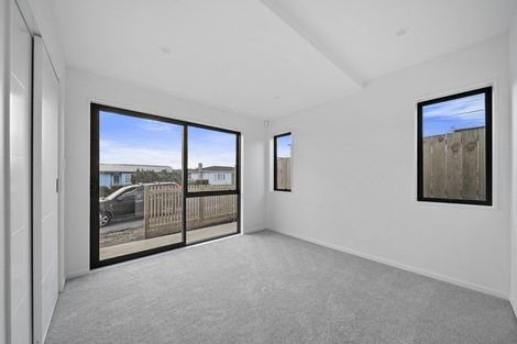 Photo of property in 1/17 Sunnyfield Crescent, Glenfield, Auckland, 0629