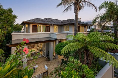 Photo of property in 15a Ocean View Road, Milford, Auckland, 0620
