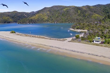Photo of property in 4 Lagoon Street, Torrent Bay, Takaka, 7183