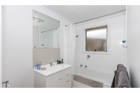 Photo of property in 407 Kahikatea Drive, Dinsdale, Hamilton, 3204