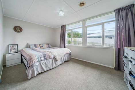Photo of property in 19a Karaka Street, Wainuiomata, Lower Hutt, 5014