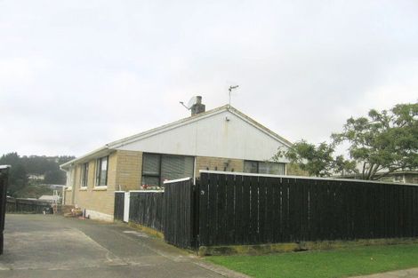 Photo of property in 3 Beauzami Crescent, Ascot Park, Porirua, 5024