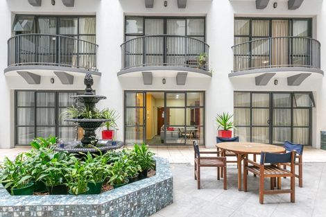 Photo of property in Atrium Towers, 1h/154 The Terrace, Wellington Central, Wellington, 6011