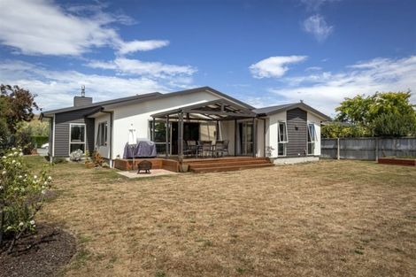 Photo of property in 135 Main Road, Pleasant Point, 7903