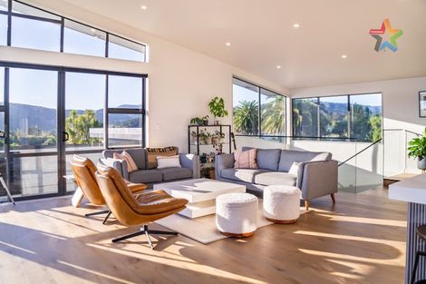 Photo of property in 22 Mount Marua Drive, Timberlea, Upper Hutt, 5018