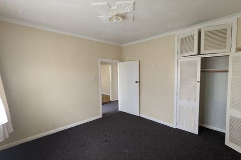 Photo of property in 37 Mako Mako Road, Levin, 5510