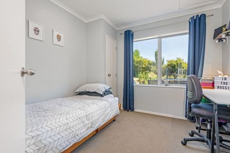 Photo of property in 37 County Heights Drive, Aokautere, Palmerston North, 4471